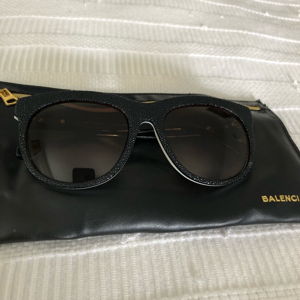 Balenciaga Women’s Sunglasses - Picture 2 of 7